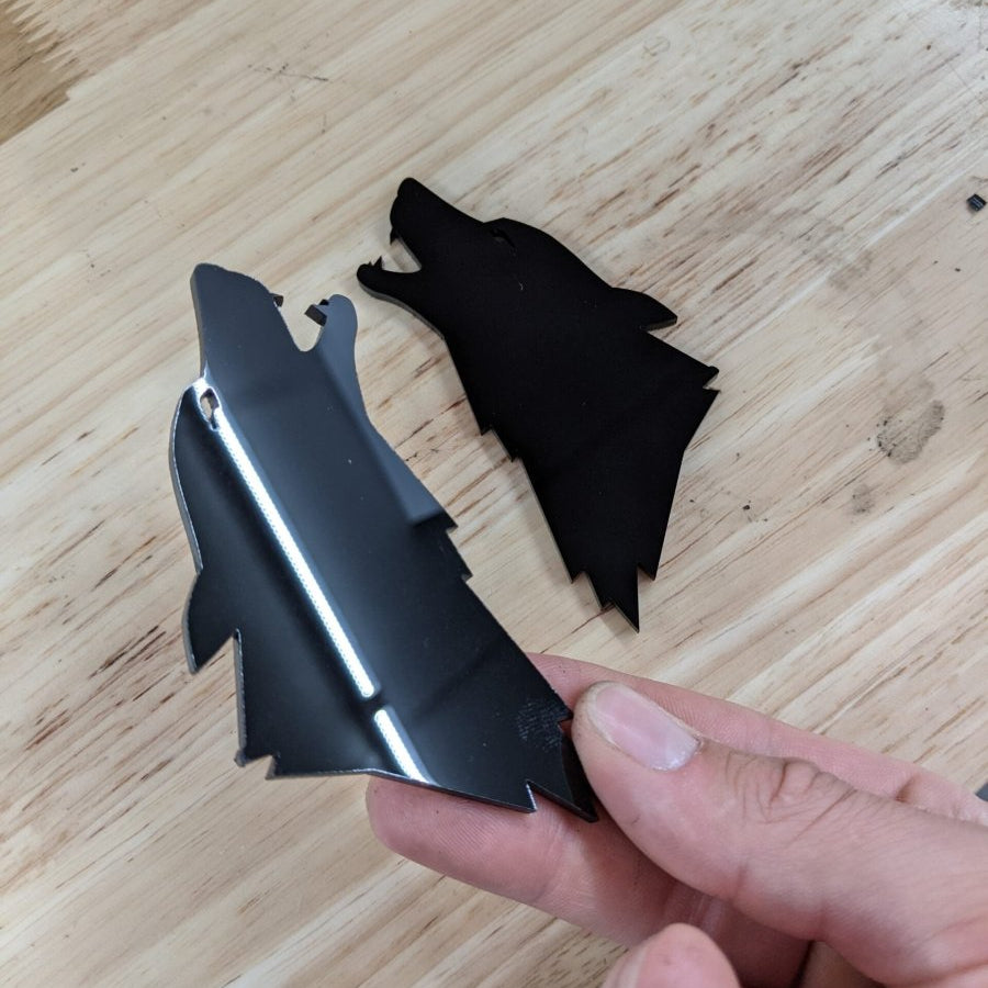 Howling Coyote Fender Badge - Pair - Simple - Atomic Car Concepts