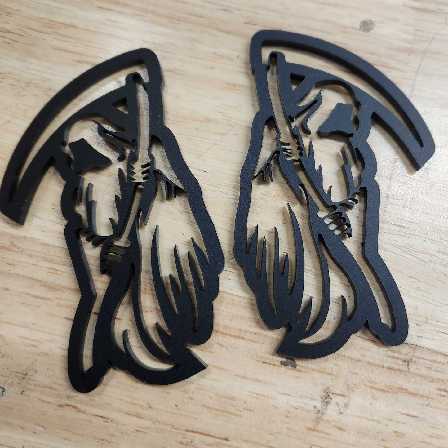 Par de insignias de iconos de una sola capa de Reaper: montaje en cinta