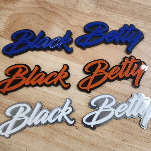 Insignia de texto personalizada - Escriba la suya propia - Fuente de secuencia de comandos - Doble capa