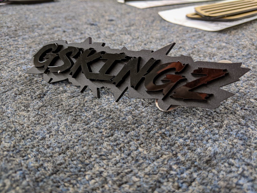 GSkingz Car Badge - Gloss Black on Matte Black - Lightning Font - Atomic Car Concepts