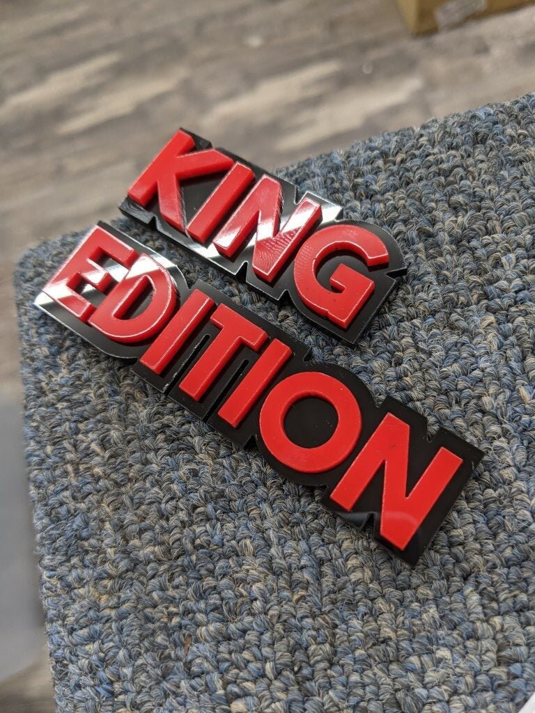 King Edition Car Badge - Red On Gloss Black - Block Font - Atomic Car Concepts