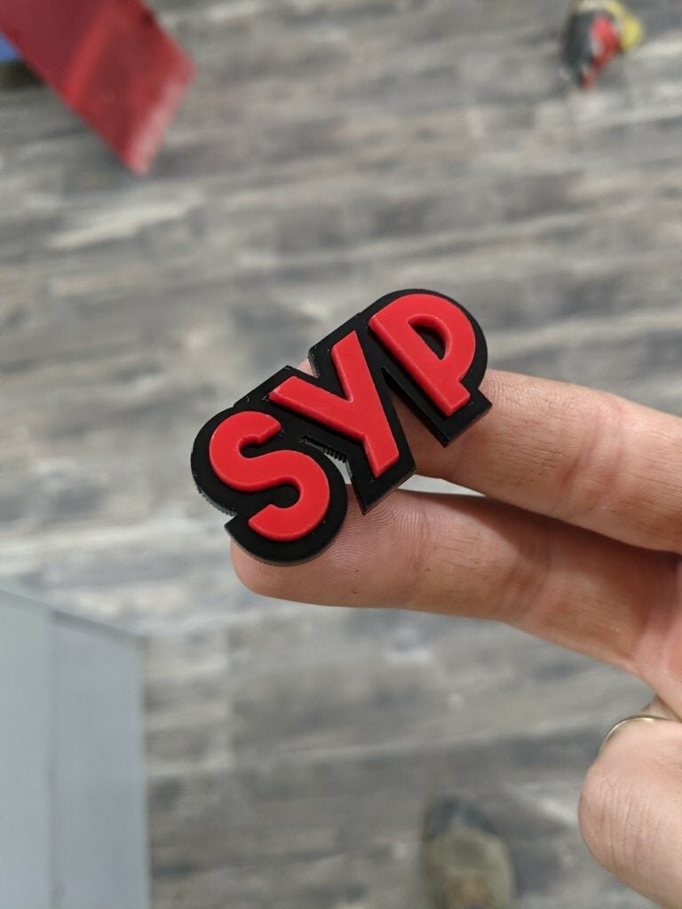 Syp Sign SYP Car Badge - Red On Gloss Black - Block Font – Atomic Car Concepts